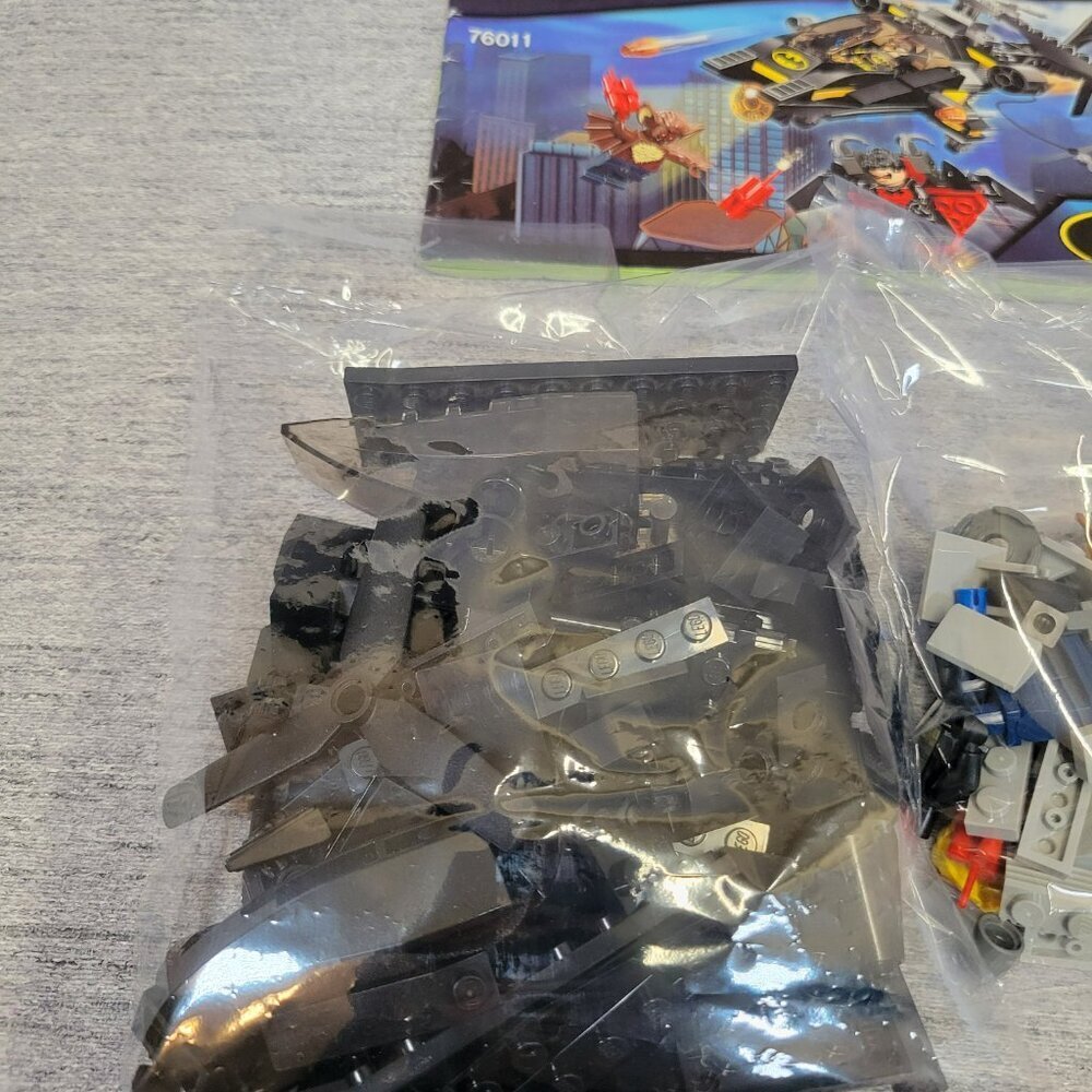 Lego Batman Man-Bat Attack 76011 - Picture 3 of 8